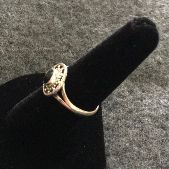 Onyx Ring - Picture 2 of 3